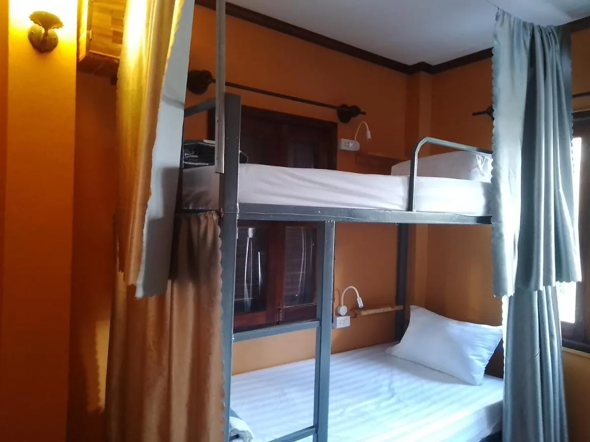 Funny Riverside Backpackers Luang Prabang Hostel