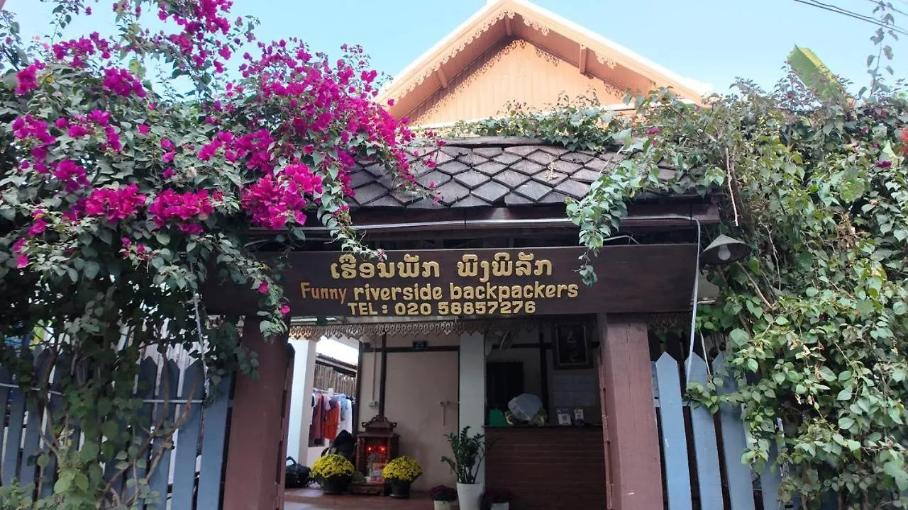 Funny Riverside Backpackers Luang Prabang